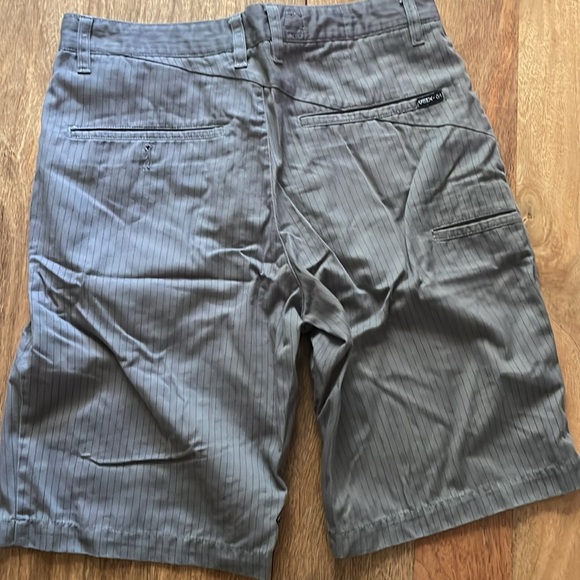 Volcom 10” grey pinstripe short - Picture 2 of 5